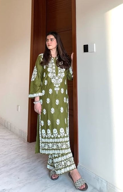 Mehndi Bloom: Embossed Linen Outfit